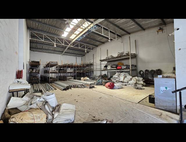 460M² WAREHOUSE FOR SALE IN SPARTAN